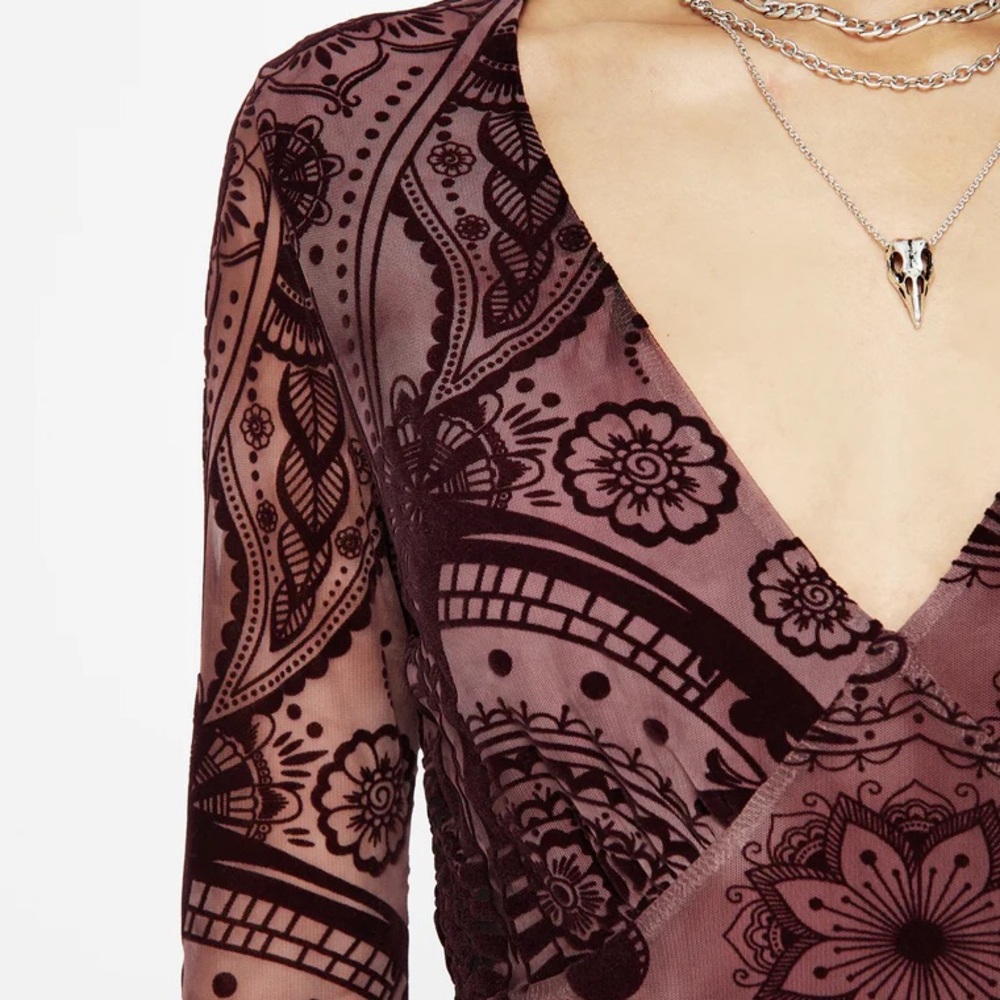 NEW Disturbia Loveday Paisley Mermaid MIDI Dress - Picture 2 of 8